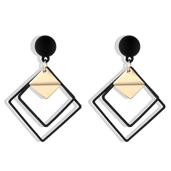 IPARAM 2025 New Big Circle Round Hoop Earrings for Women's Fashion Statement Golden Punk Charm Earrings Party Jewelry