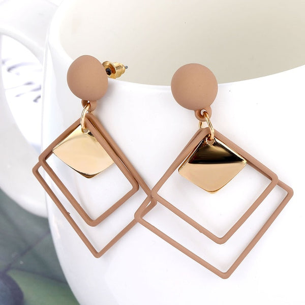 IPARAM 2025 New Big Circle Round Hoop Earrings for Women's Fashion Statement Golden Punk Charm Earrings Party Jewelry